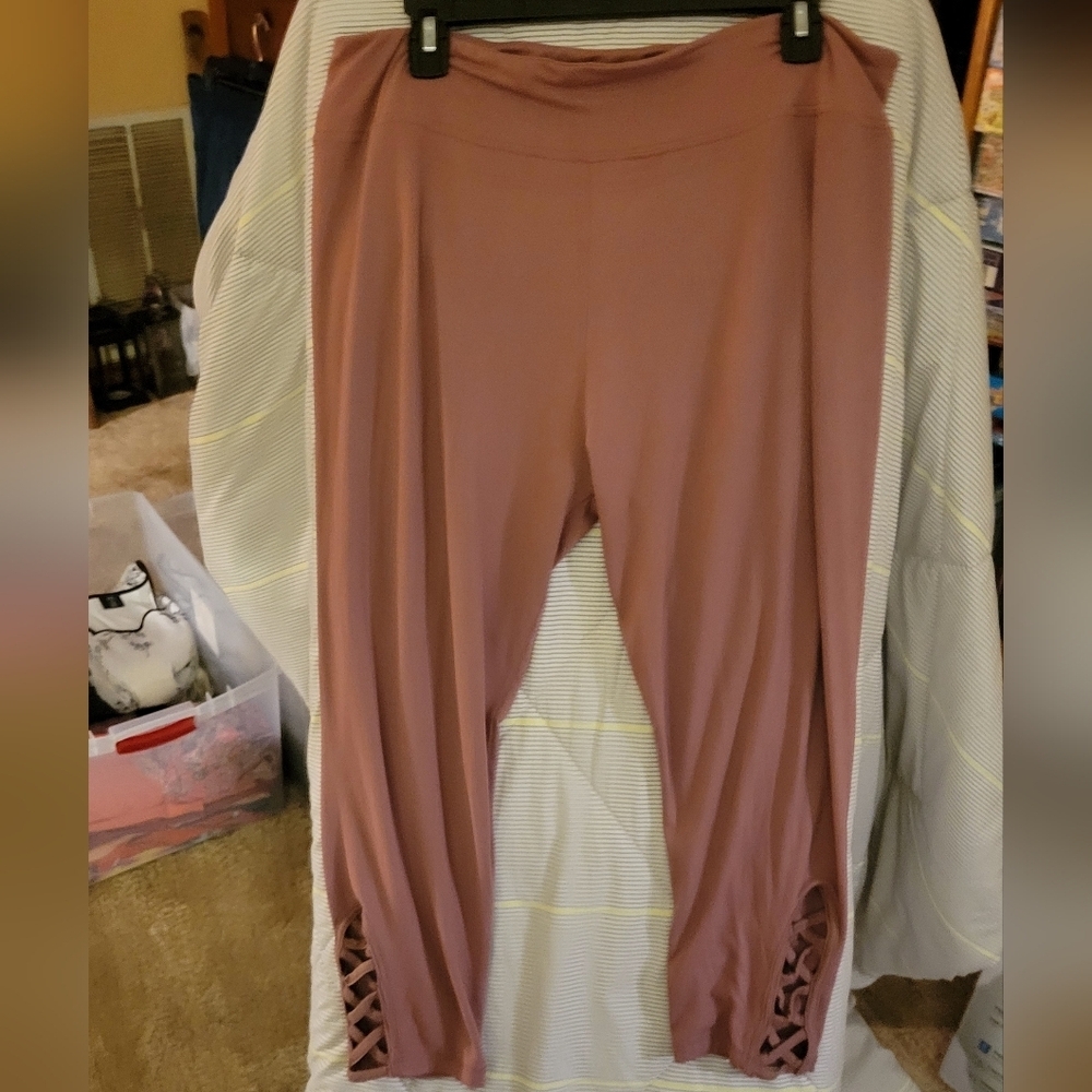 Ready To Go Yoga Cropped Pants 3X Knit Pullon